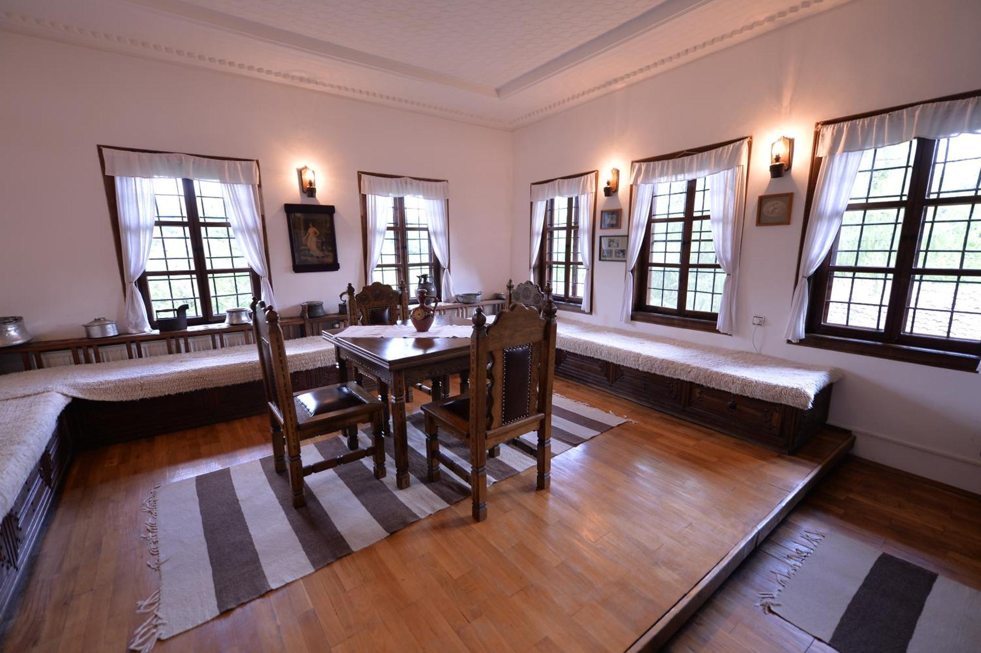 Arbanashki Han Hotelcomplex Arbanasi Rom bilde